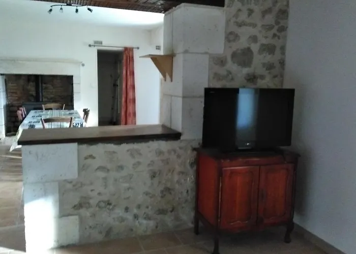 Le Gite De Mayac,16 Rue Du Four A Pain, 24600 Villetoureix France *